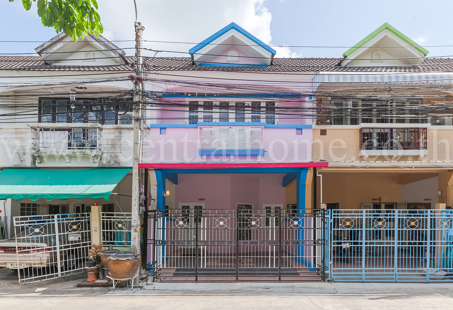 ทาวน์เฮ้าส์ หมู่บ้าน บัวทองธานี พาร์ค ถนน กาญจนาภิเษก