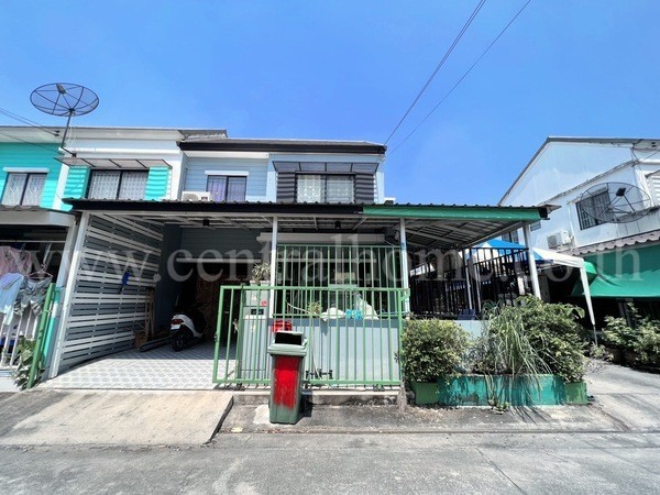 ทาวน์เฮ้าส์ หมู่บ้าน พฤกษา 40 รังสิต-คลอง 3 หลังมุม