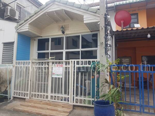ทาวน์เฮ้าส์ หมู่บ้าน รัตนวดี จันทร์ทองเอี่ยม บางบัวทอง