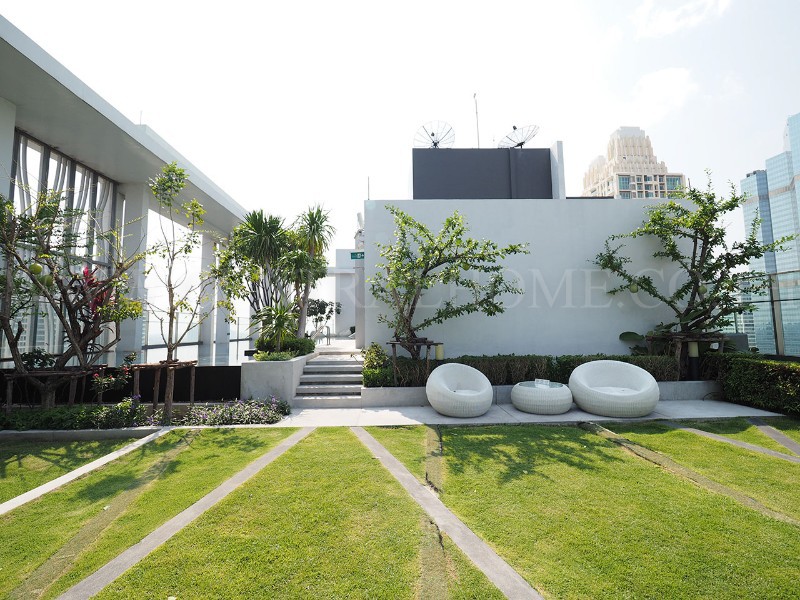 คอนโด The Rhythm สาทร - นราธิวาส ห้องมุม