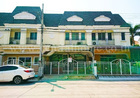 ทาวน์เฮ้าส์ หมู่บ้าน ปริญลักษณ์ ไลท์ ราชพฤกษ์ พระราม 5