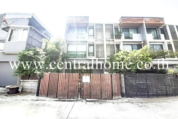 ทาวน์โฮม เดอะวิลโล่ รามอินทรา หลังมุม