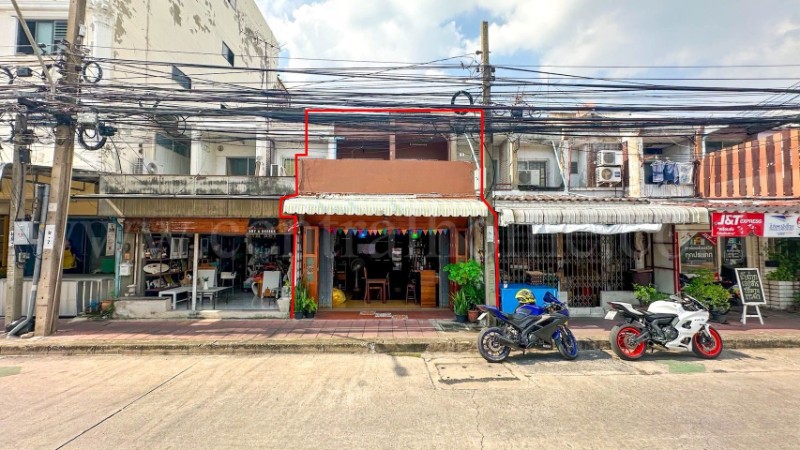 อาคารพาณิชย์ 2 ชั้น ซอยชินเขต 1 - งามวงศ์วาน 43